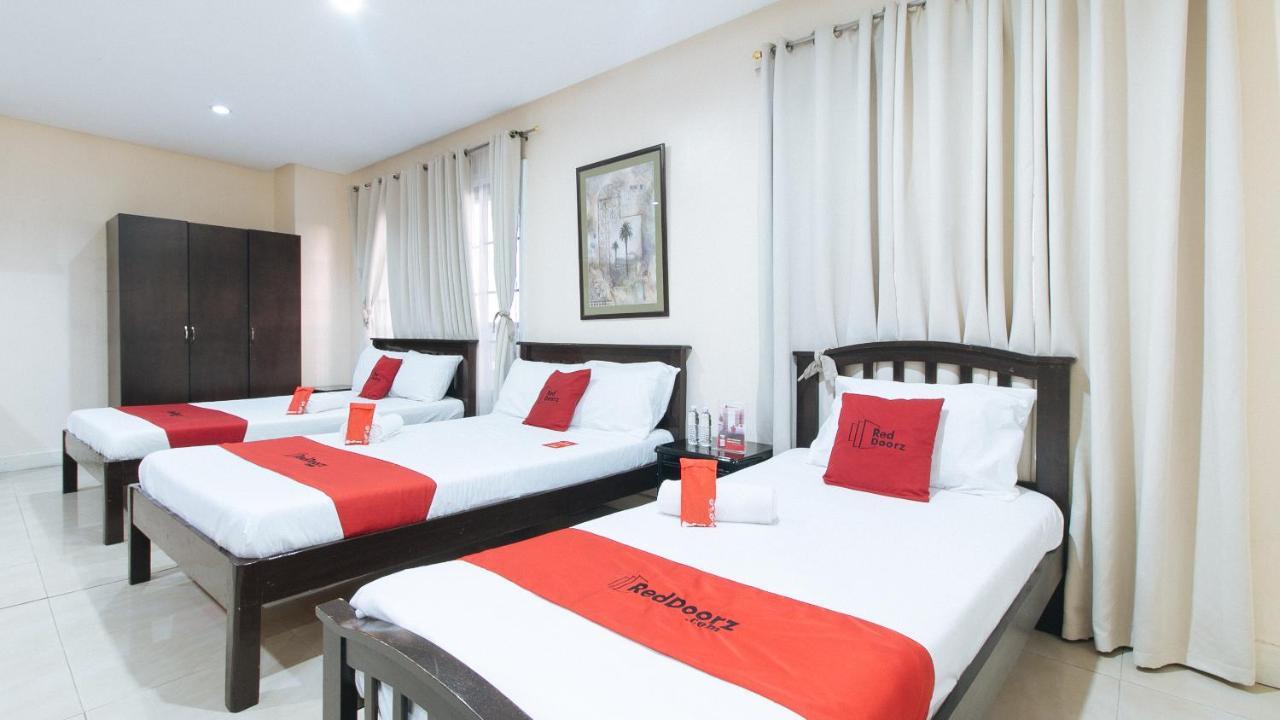 Reddoorz Plus @ Better Living Paranaque Paranaque City Ngoại thất bức ảnh