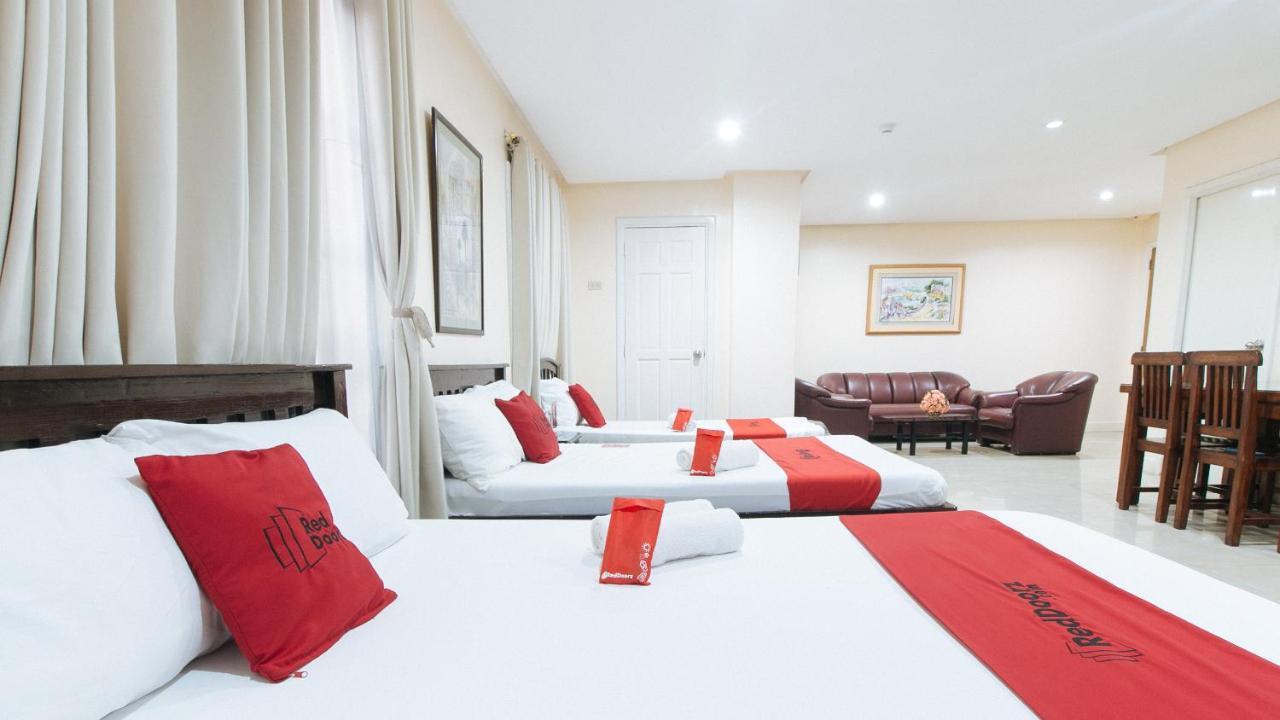 Reddoorz Plus @ Better Living Paranaque Paranaque City Ngoại thất bức ảnh