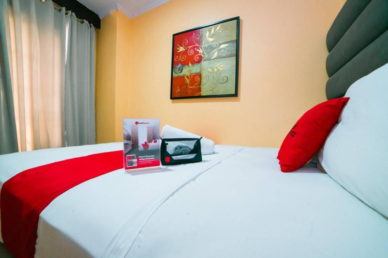 Reddoorz Plus @ Better Living Paranaque Paranaque City Ngoại thất bức ảnh